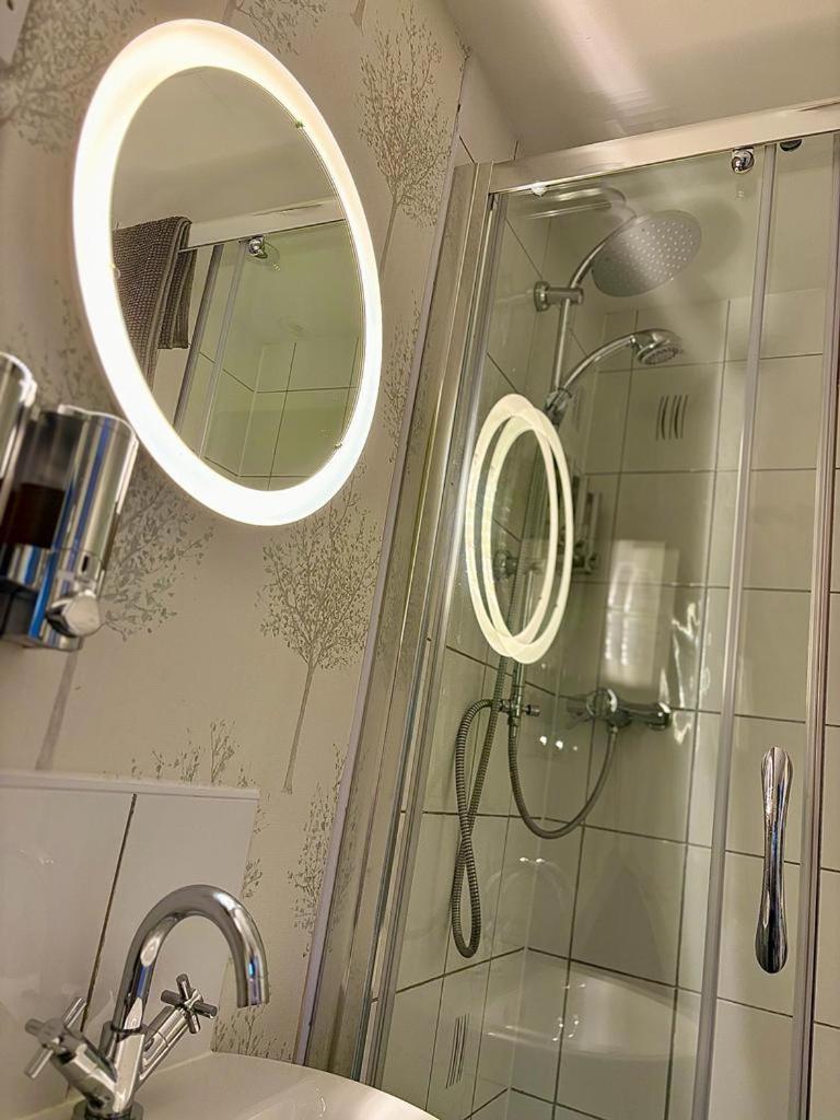 Summerhill Guest House Бетс-и-код Екстериор снимка