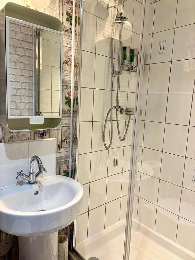 Summerhill Guest House Бетс-и-код Екстериор снимка