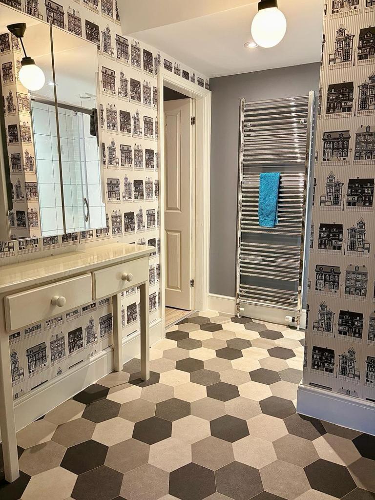 Summerhill Guest House Бетс-и-код Екстериор снимка